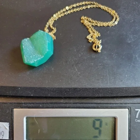 0235. Sweet little Chrysoprase Geode necklace w/a gold fill chain ~ Beautiful!! - Picture 5 of 5